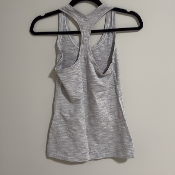 Lululemon yoga tank - Picture 2 of 2
